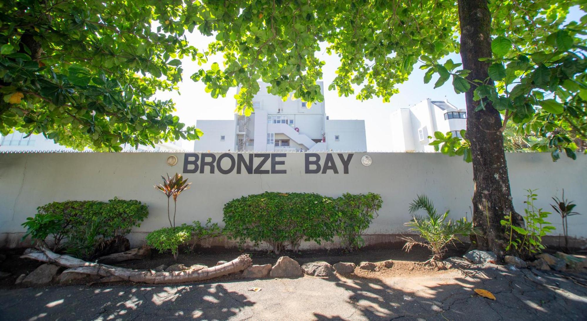 16 Bronze Bay Apartment เดอร์บัน ภายนอก รูปภาพ